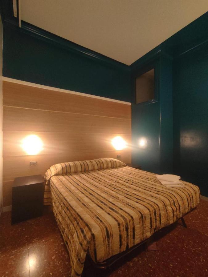 Hotel Milazzo ローマ エクステリア 写真